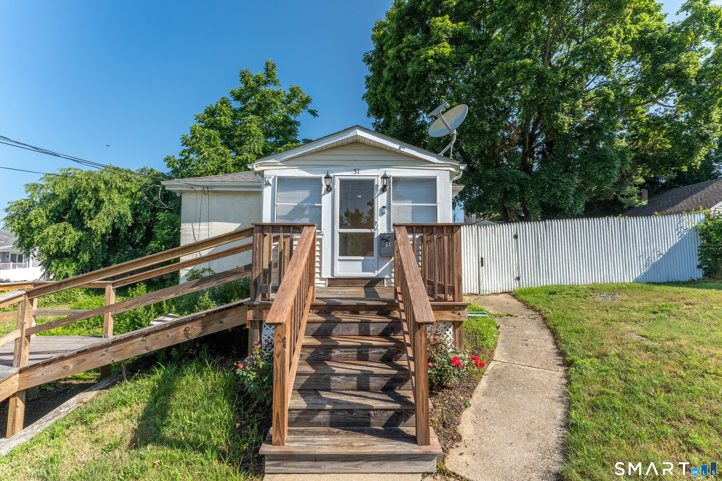 51 Dell Avenue New London CT 06320