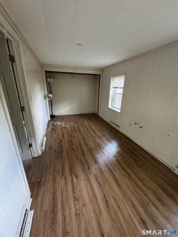 51 Dell Avenue New London CT 06320