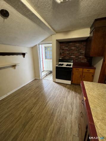 51 Dell Avenue New London CT 06320