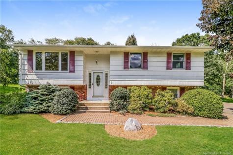 6 West Lake Shore Drive Danbury CT 06811