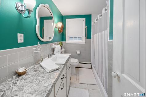 84 Mountain View Terrace North Branford CT 06513