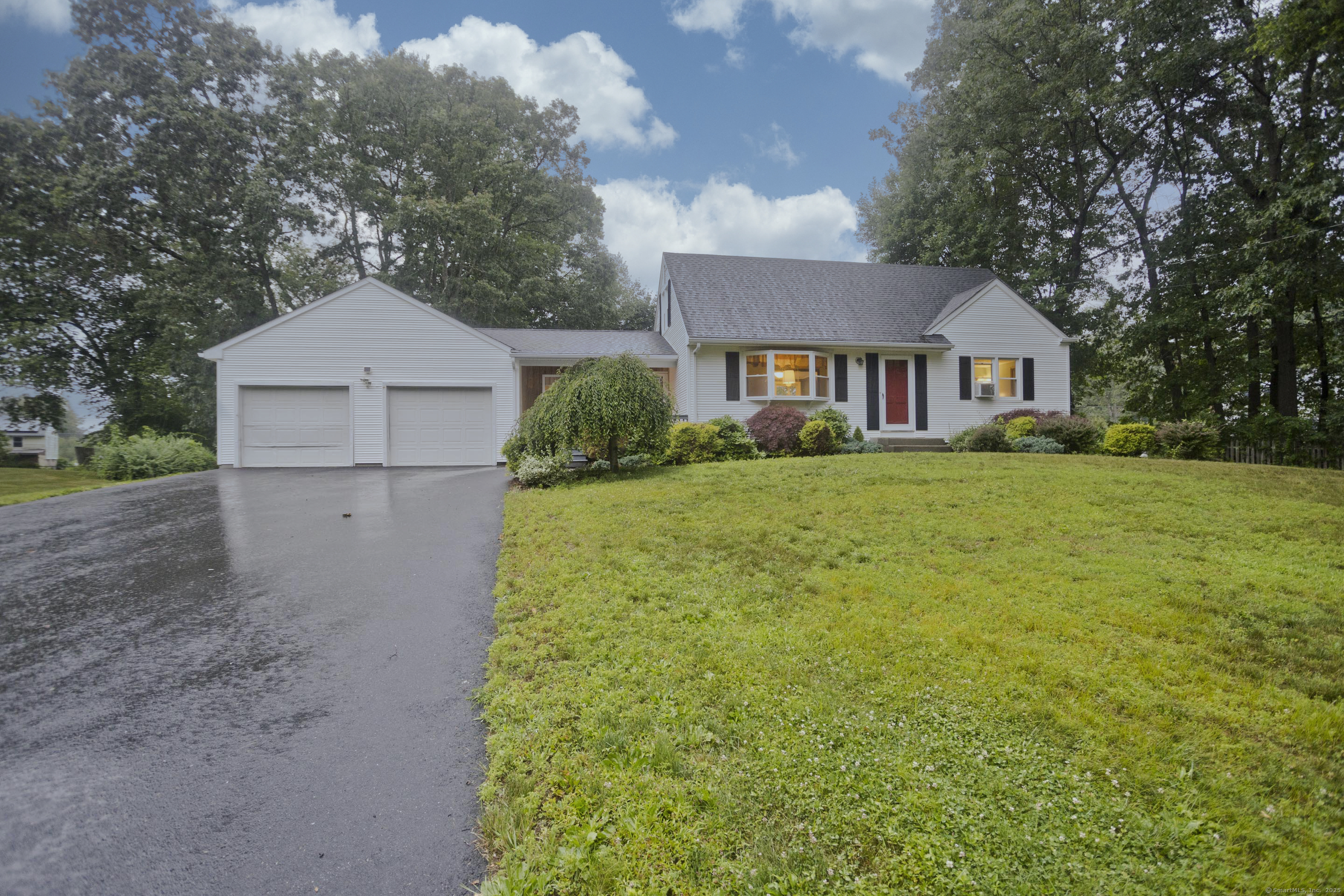 4 Birchwood Terrace Enfield CT 06082