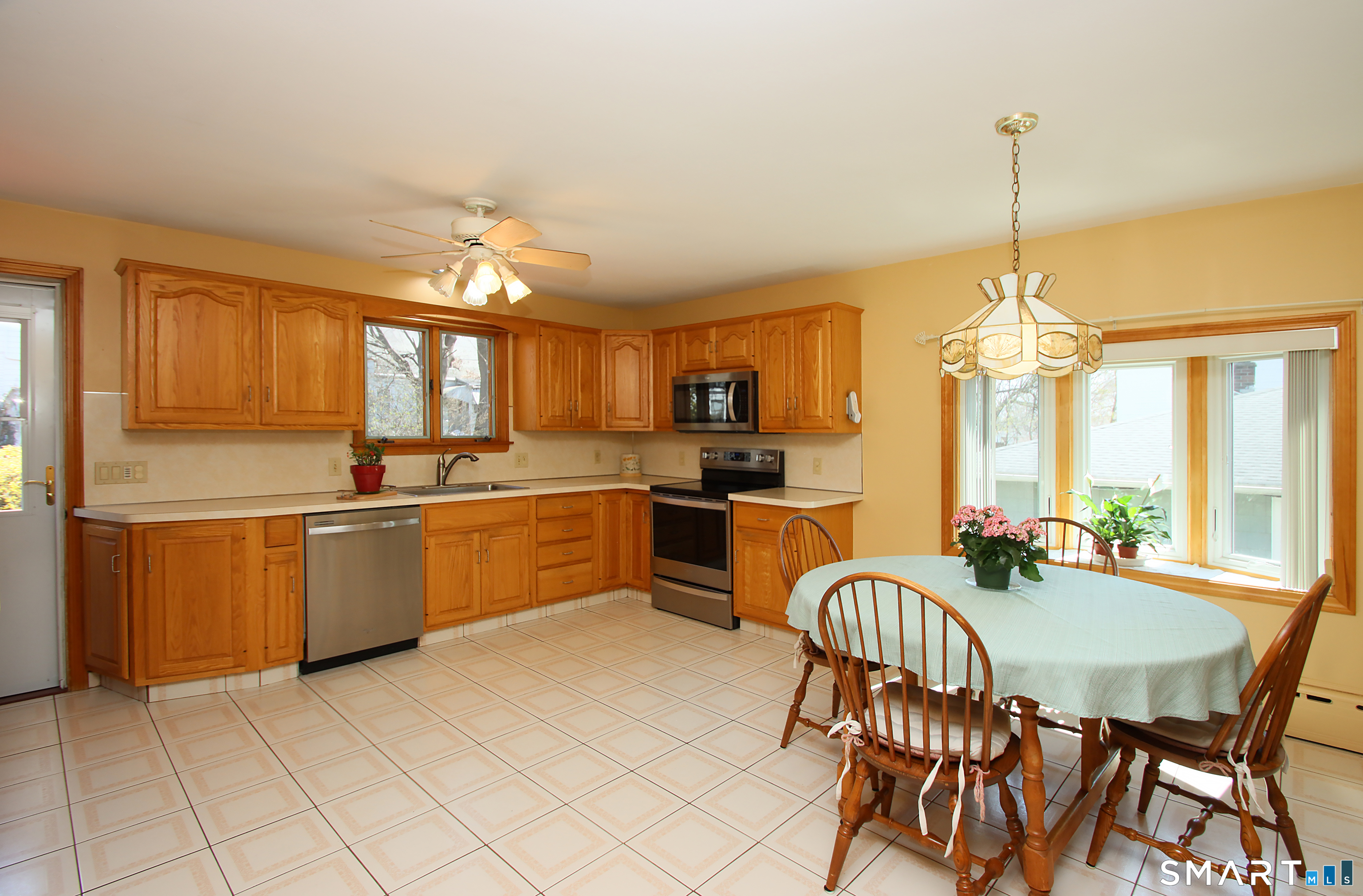 54 Woodstock Street Waterbury CT 06704