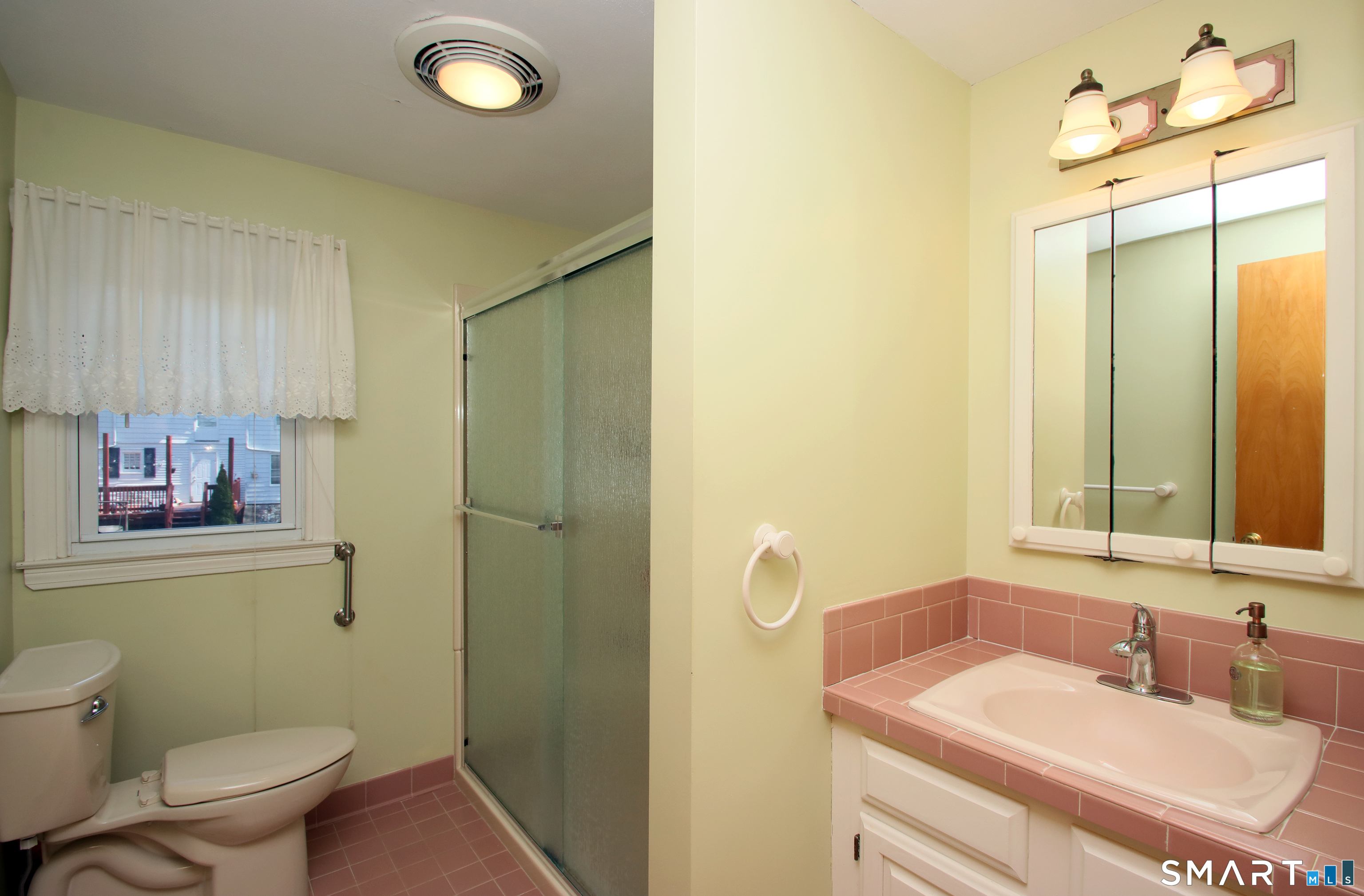 54 Woodstock Street Waterbury CT 06704