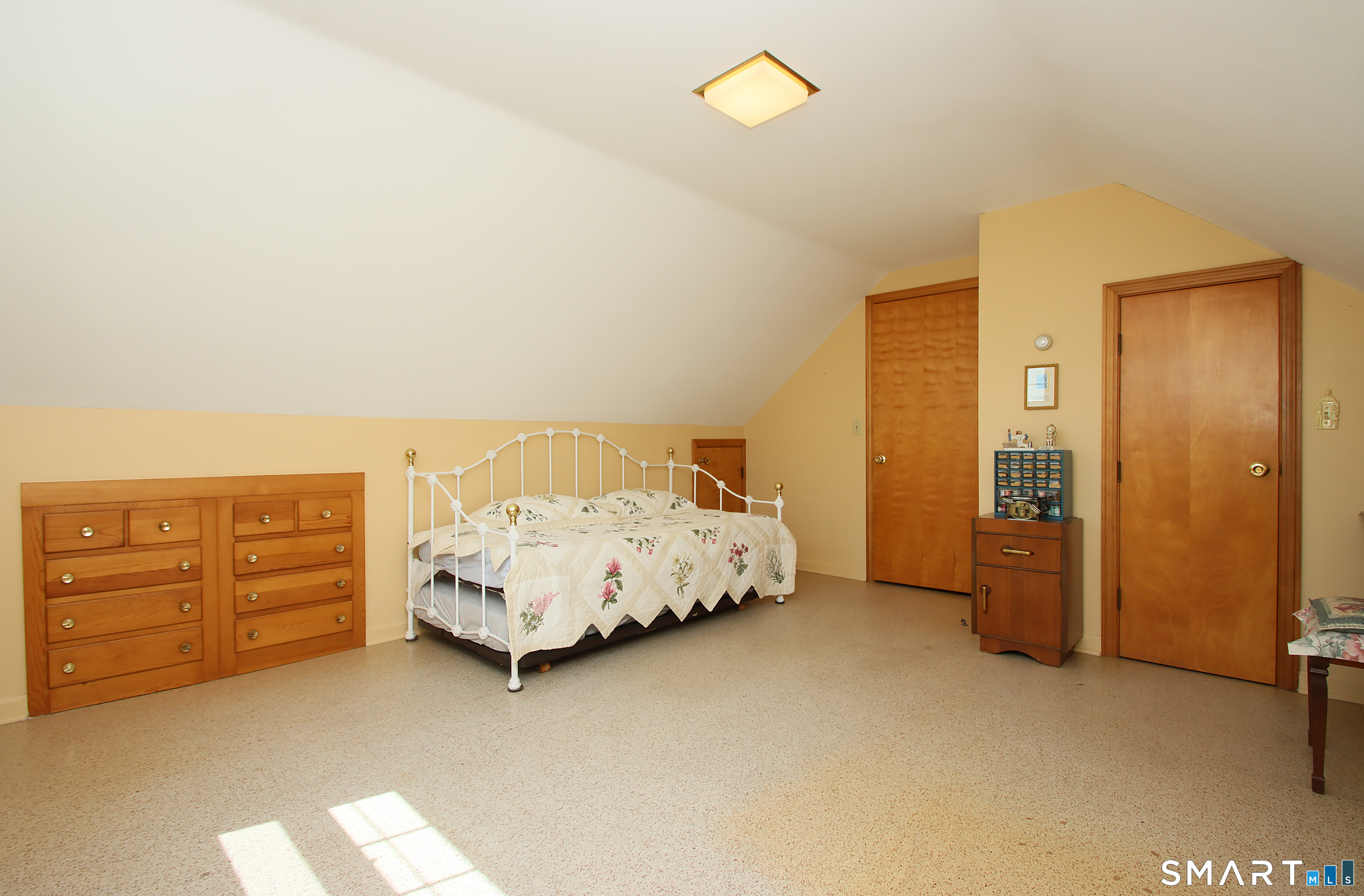 54 Woodstock Street Waterbury CT 06704