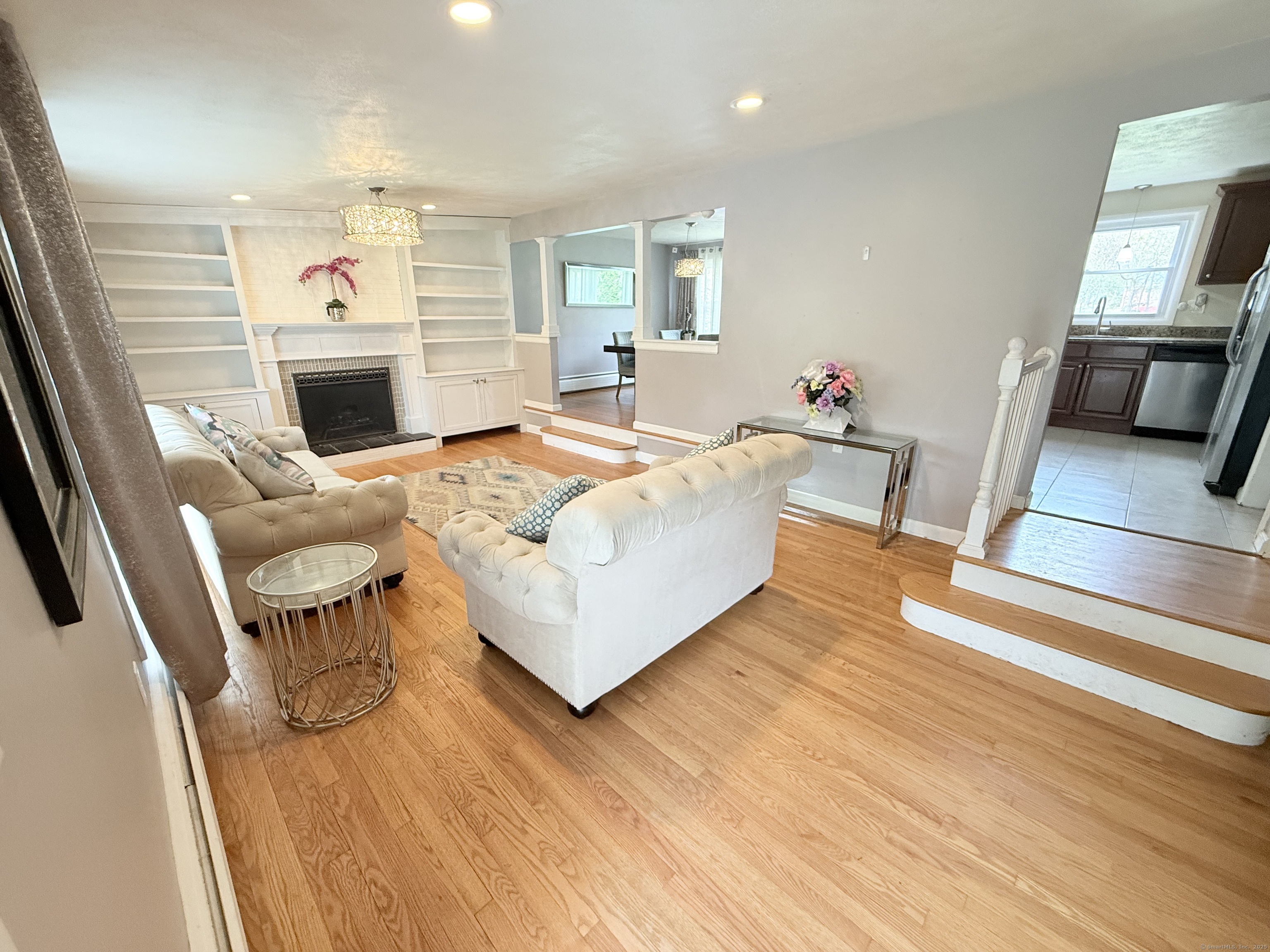 74 Robin Road Windsor CT 06095