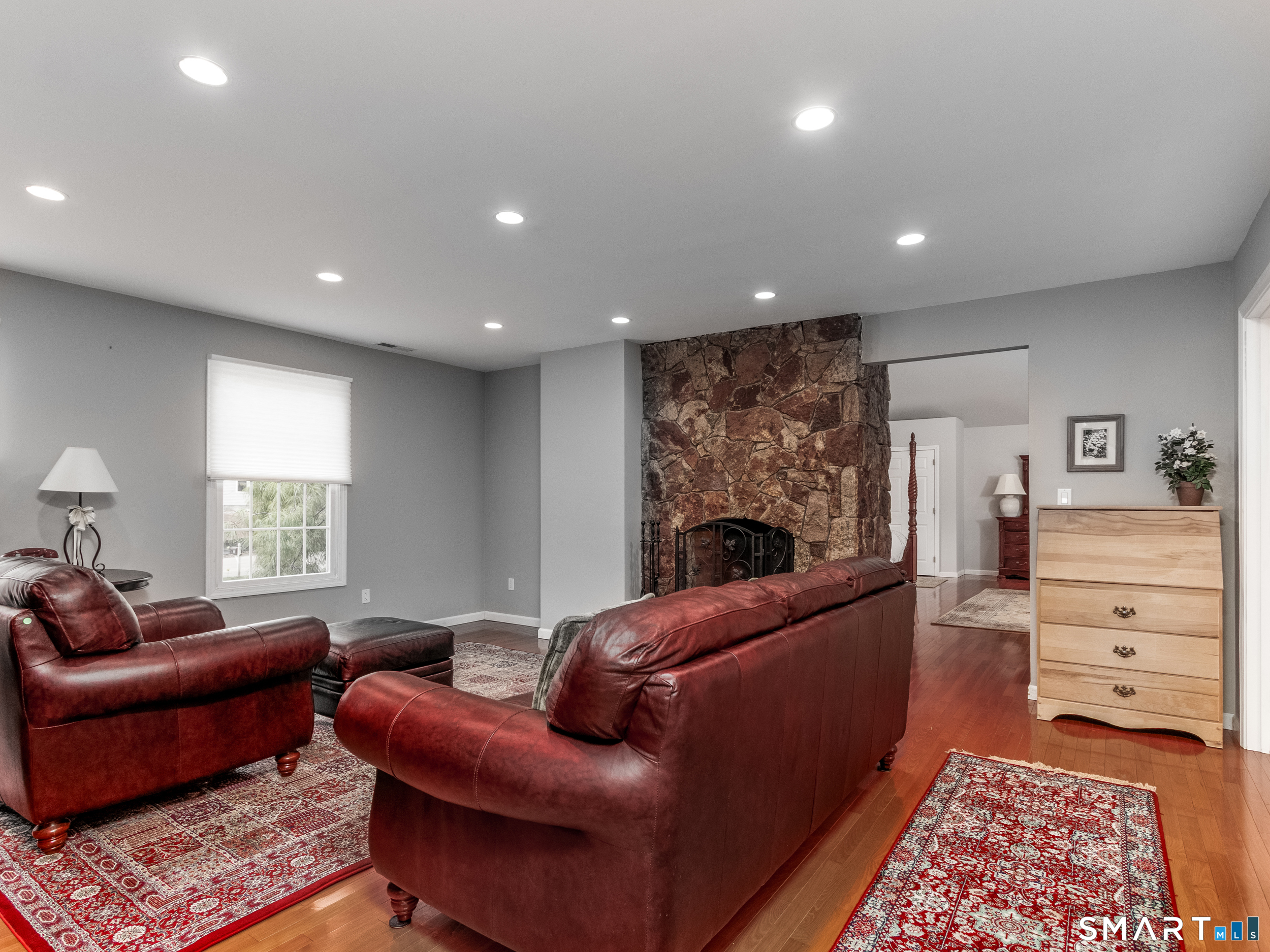 3 Lancelot Way Hamden CT 06518