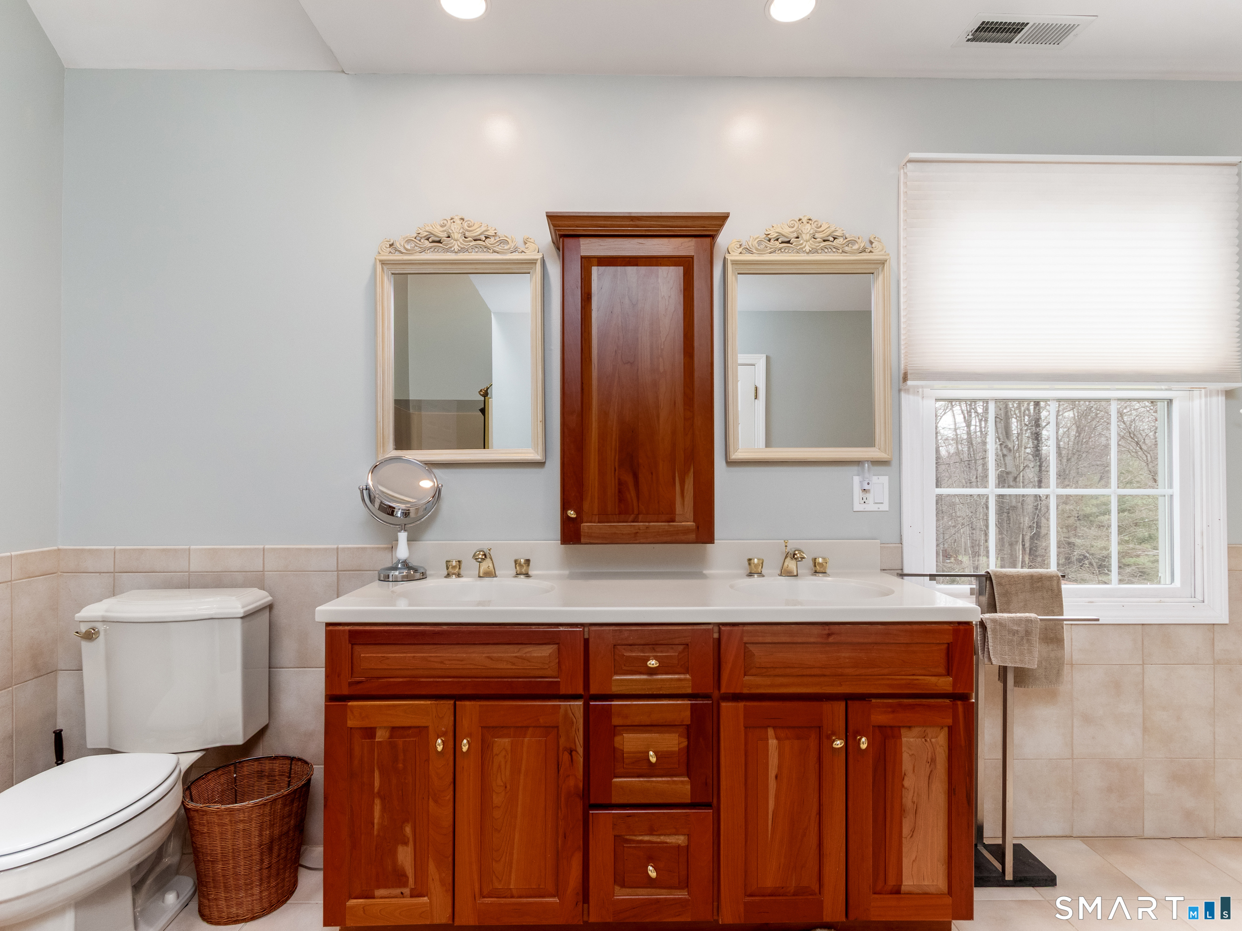3 Lancelot Way Hamden CT 06518
