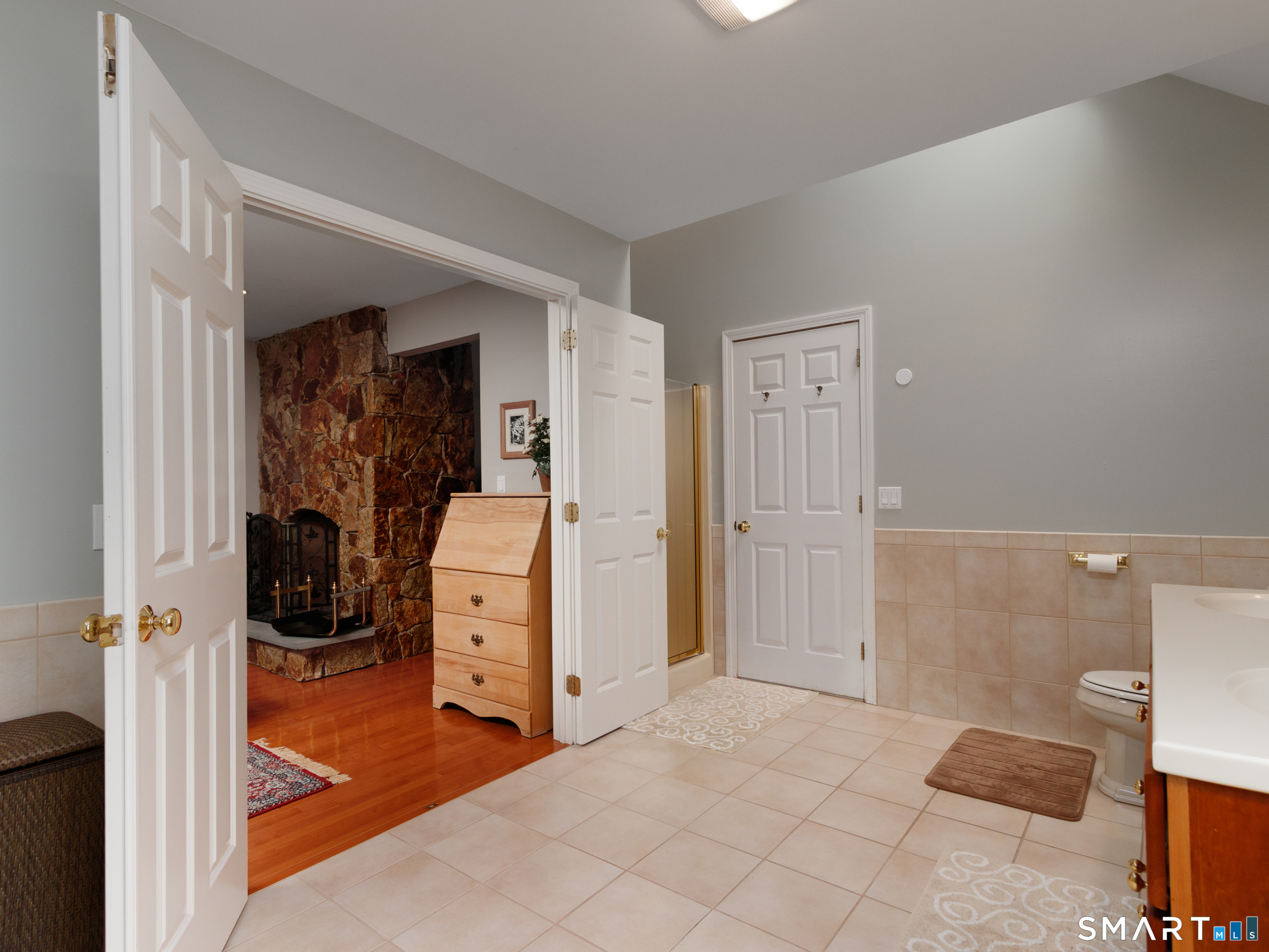 3 Lancelot Way Hamden CT 06518