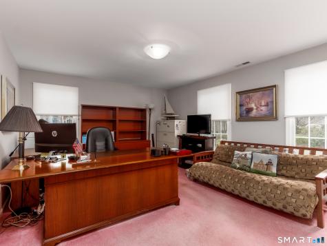 3 Lancelot Way Hamden CT 06518