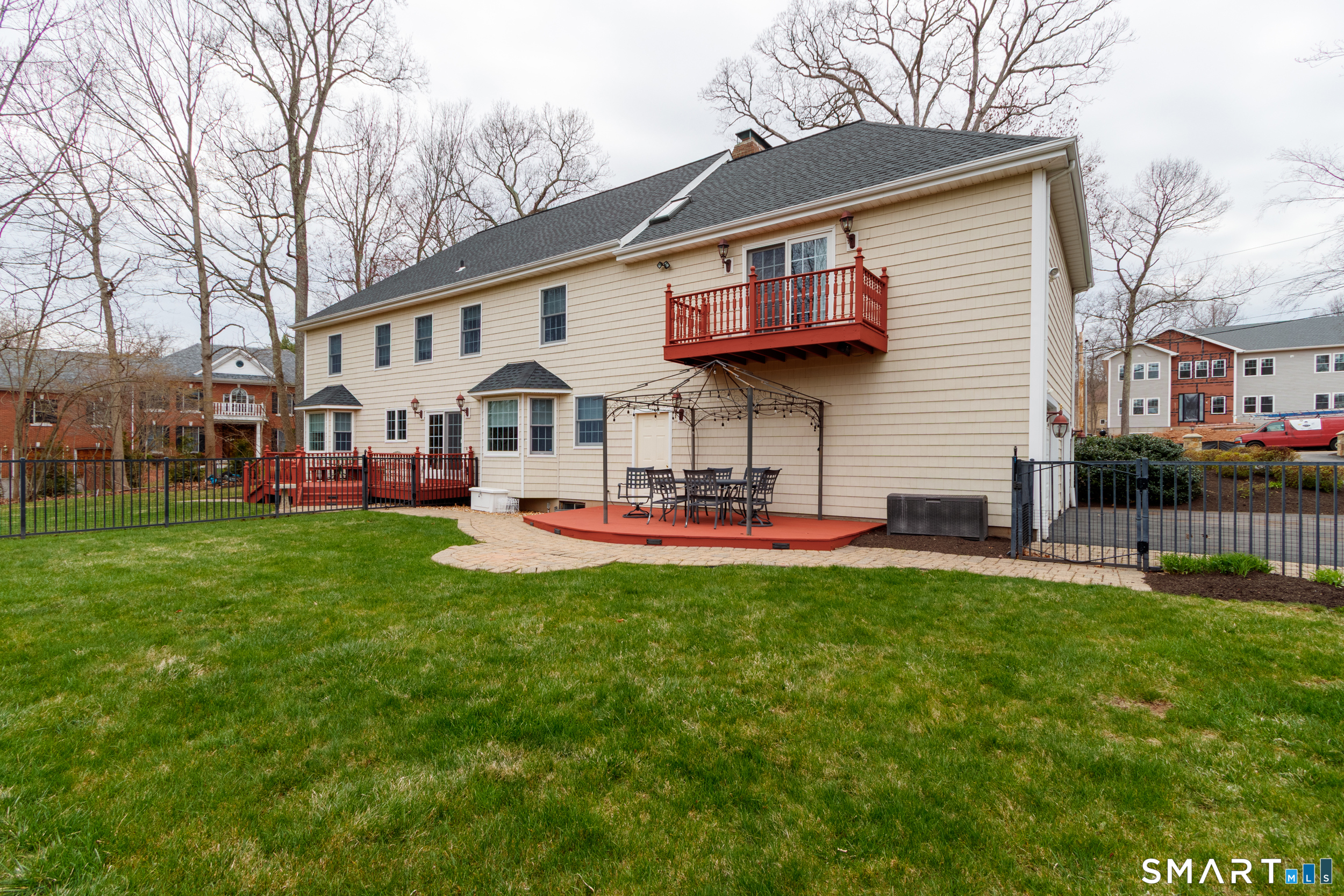 3 Lancelot Way Hamden CT 06518