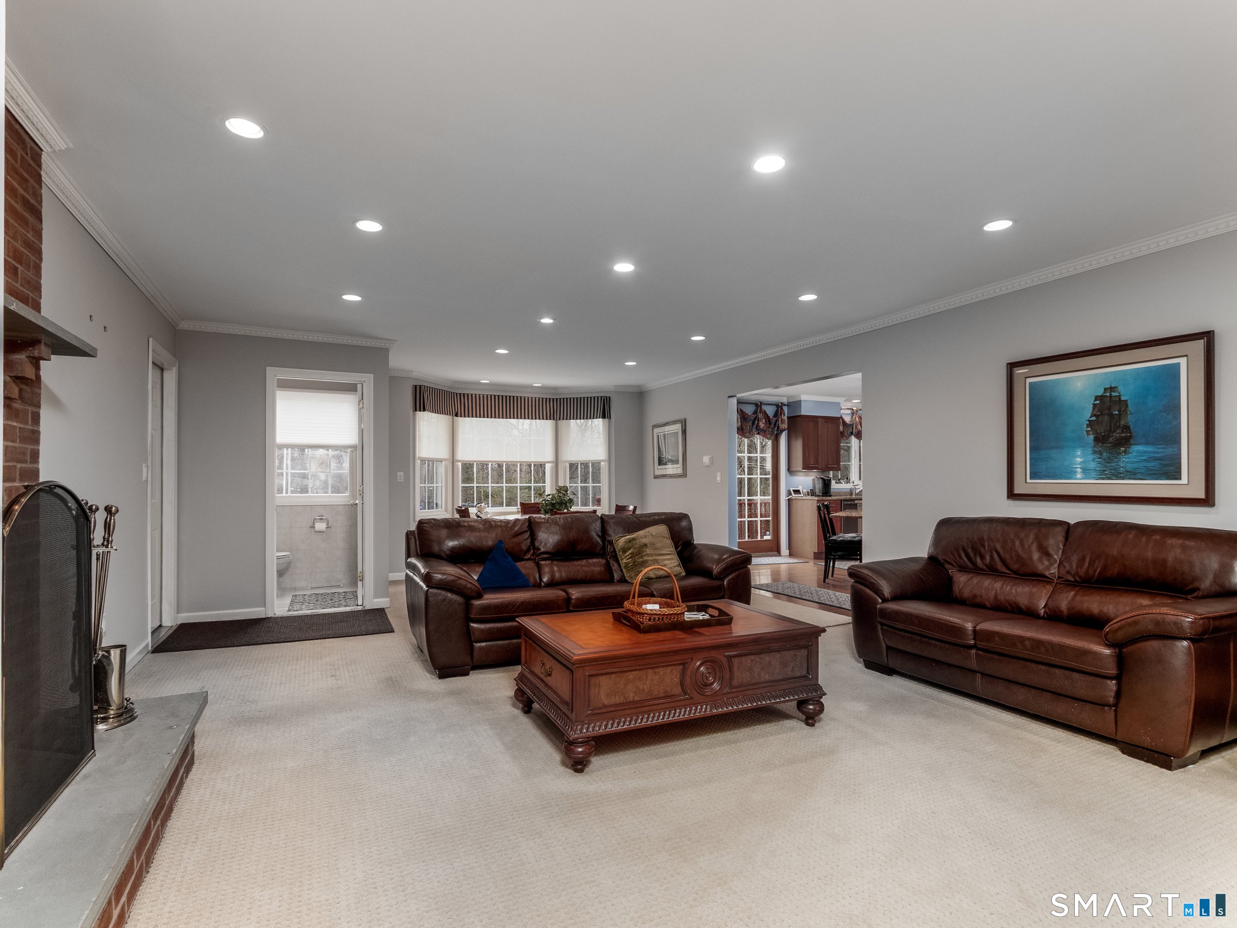 3 Lancelot Way Hamden CT 06518