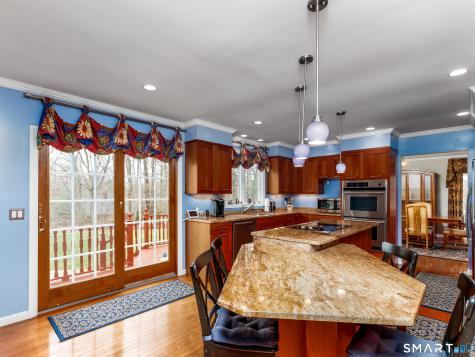 3 Lancelot Way Hamden CT 06518