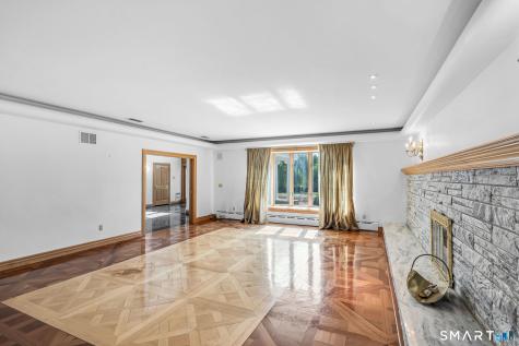 535 East South Street Suffield CT 06078