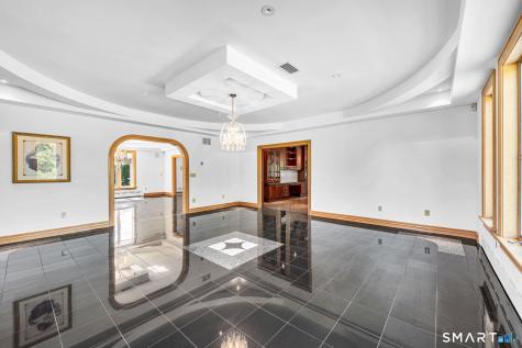 535 East South Street Suffield CT 06078