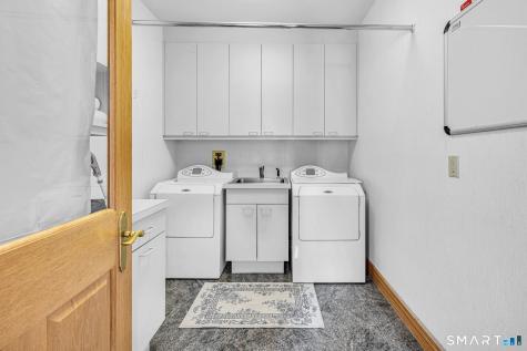 535 East South Street Suffield CT 06078