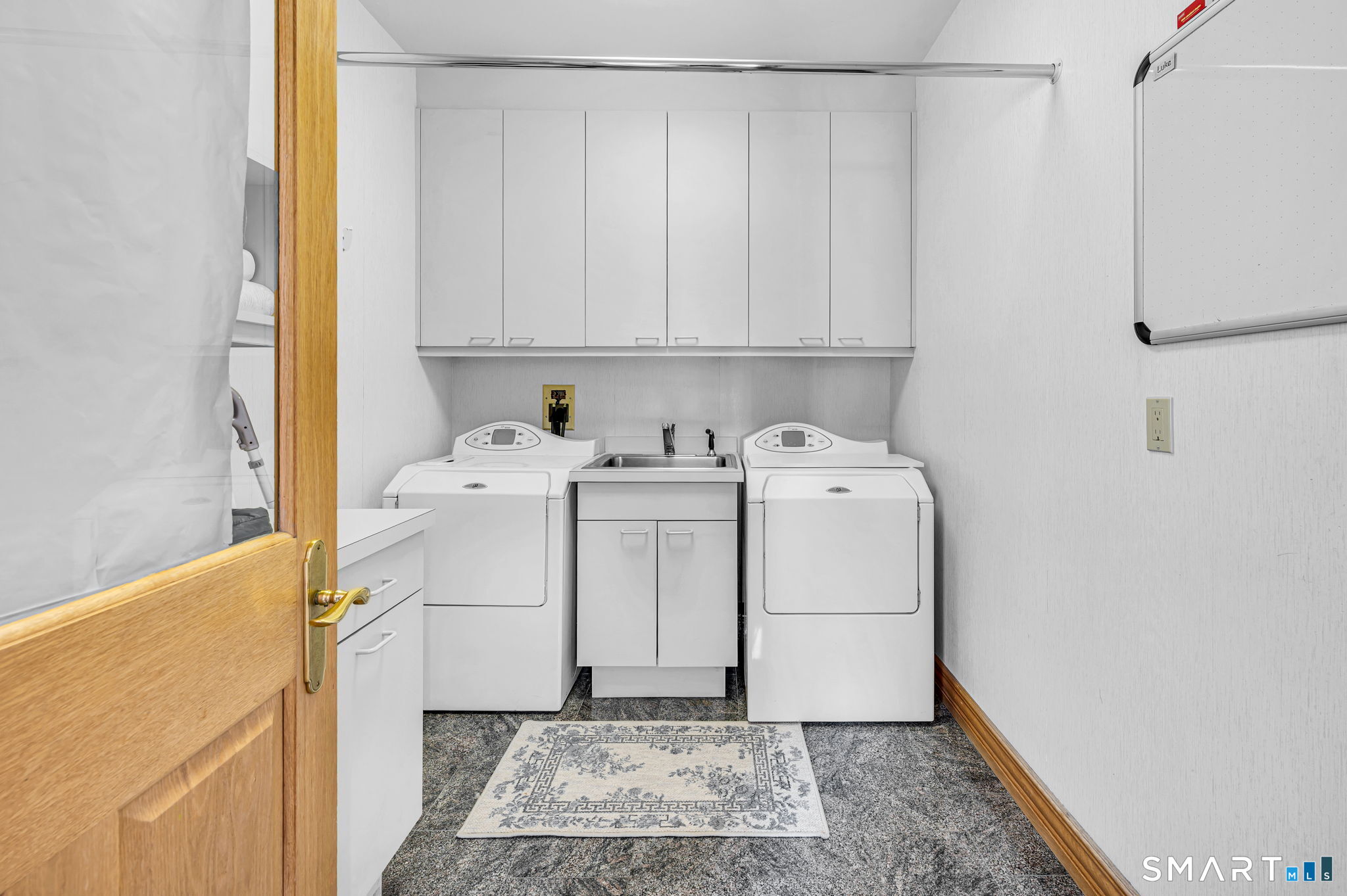 535 East South Street Suffield CT 06078