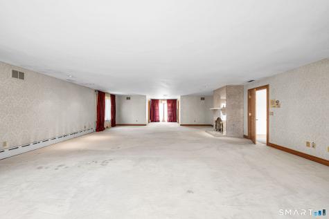 535 East South Street Suffield CT 06078