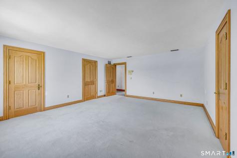 535 East South Street Suffield CT 06078