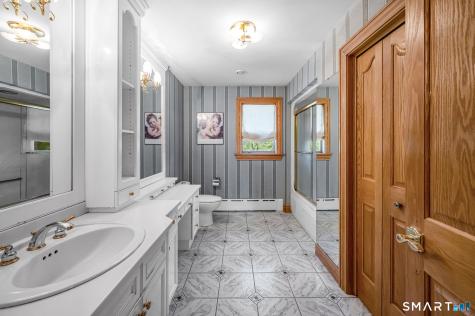 535 East South Street Suffield CT 06078