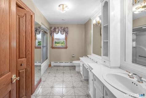 535 East South Street Suffield CT 06078