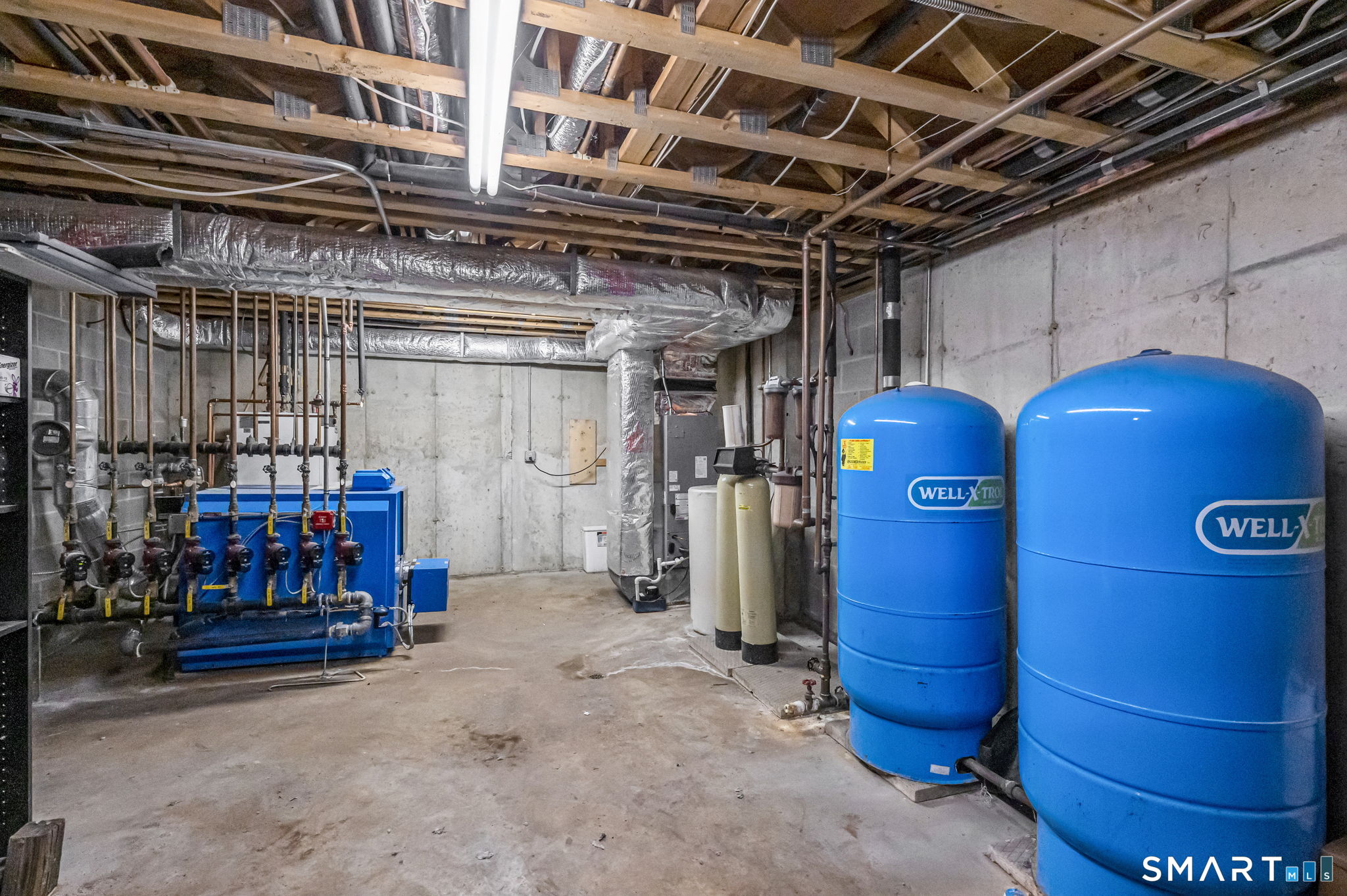 535 East South Street Suffield CT 06078