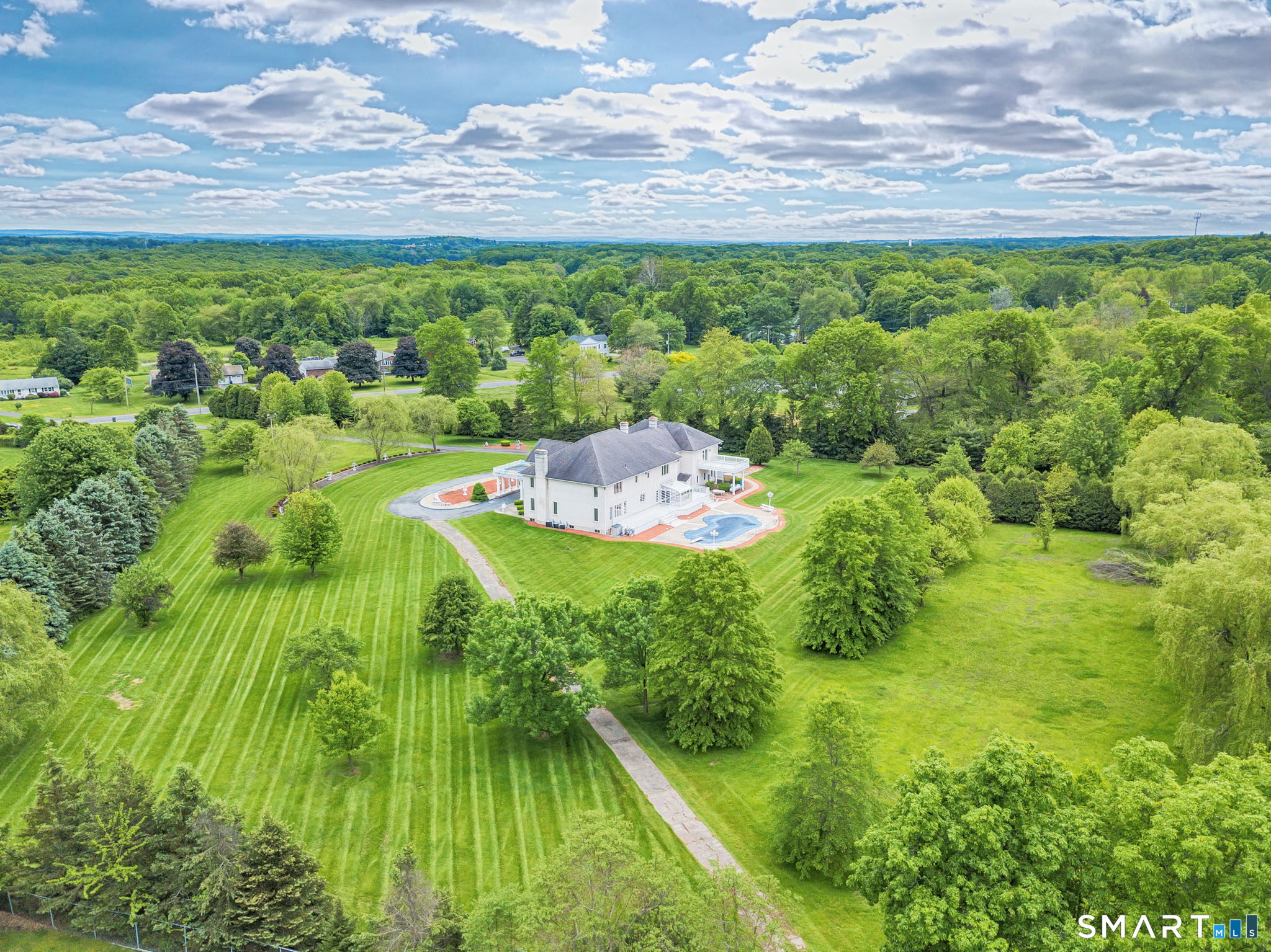 535 East South Street Suffield CT 06078
