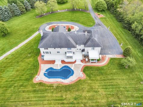 535 East South Street Suffield CT 06078