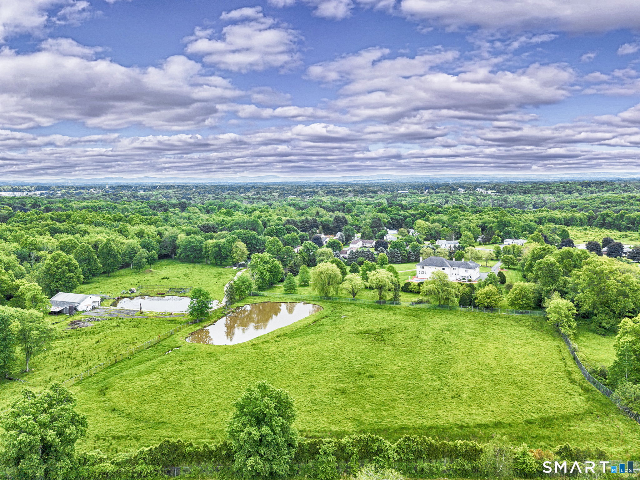 535 East South Street Suffield CT 06078