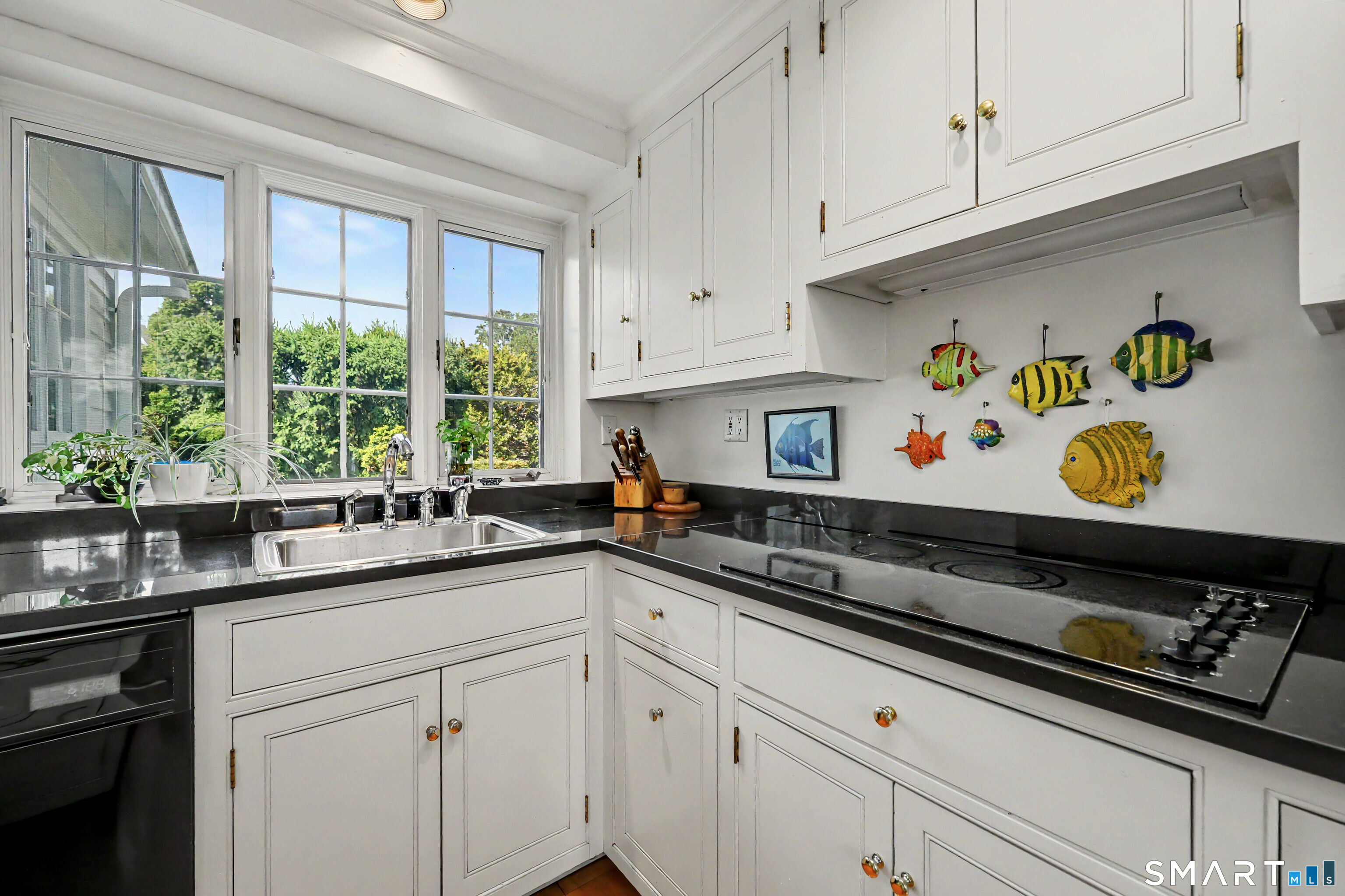 28 Center Street Fairfield CT 06890