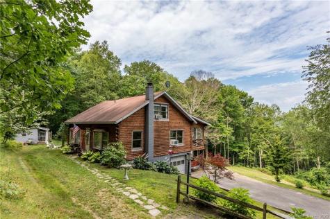 35 Garnet Road Roxbury CT 06783