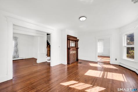 1476 Poquonock Avenue Windsor CT 06095
