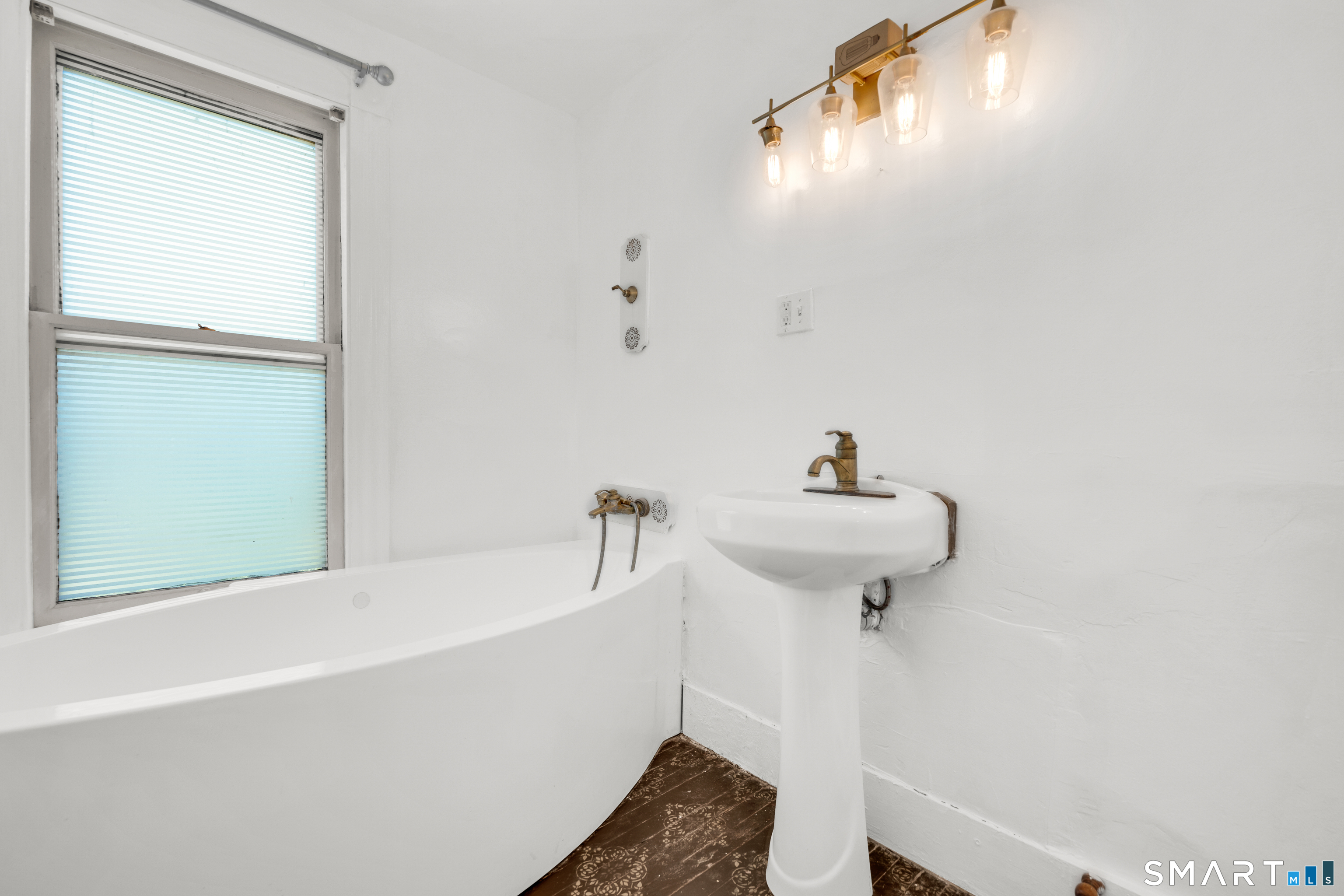 1476 Poquonock Avenue Windsor CT 06095