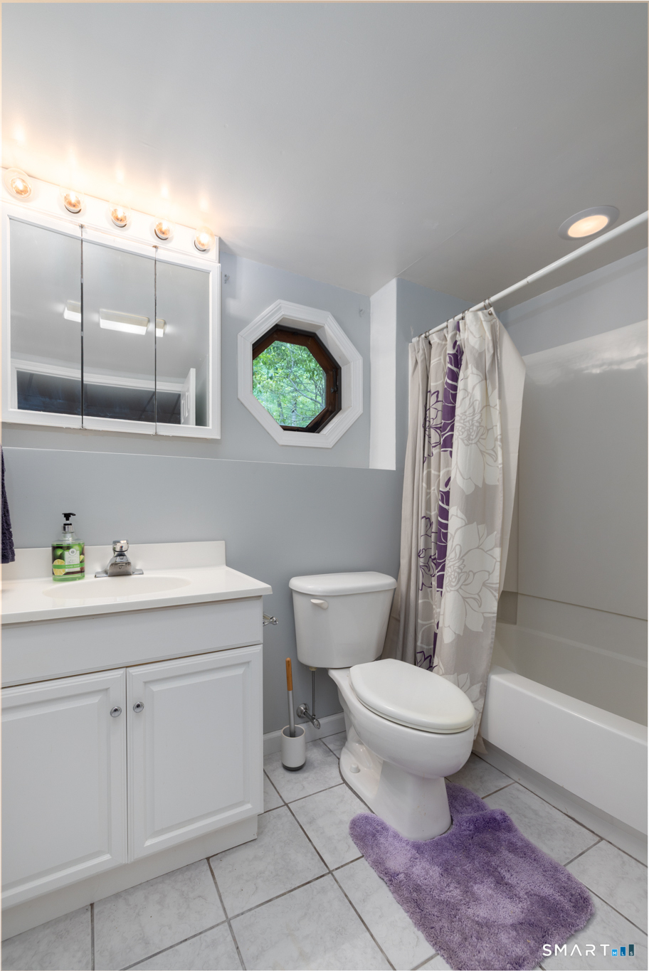 15 Sarah Drive Oxford CT 06478