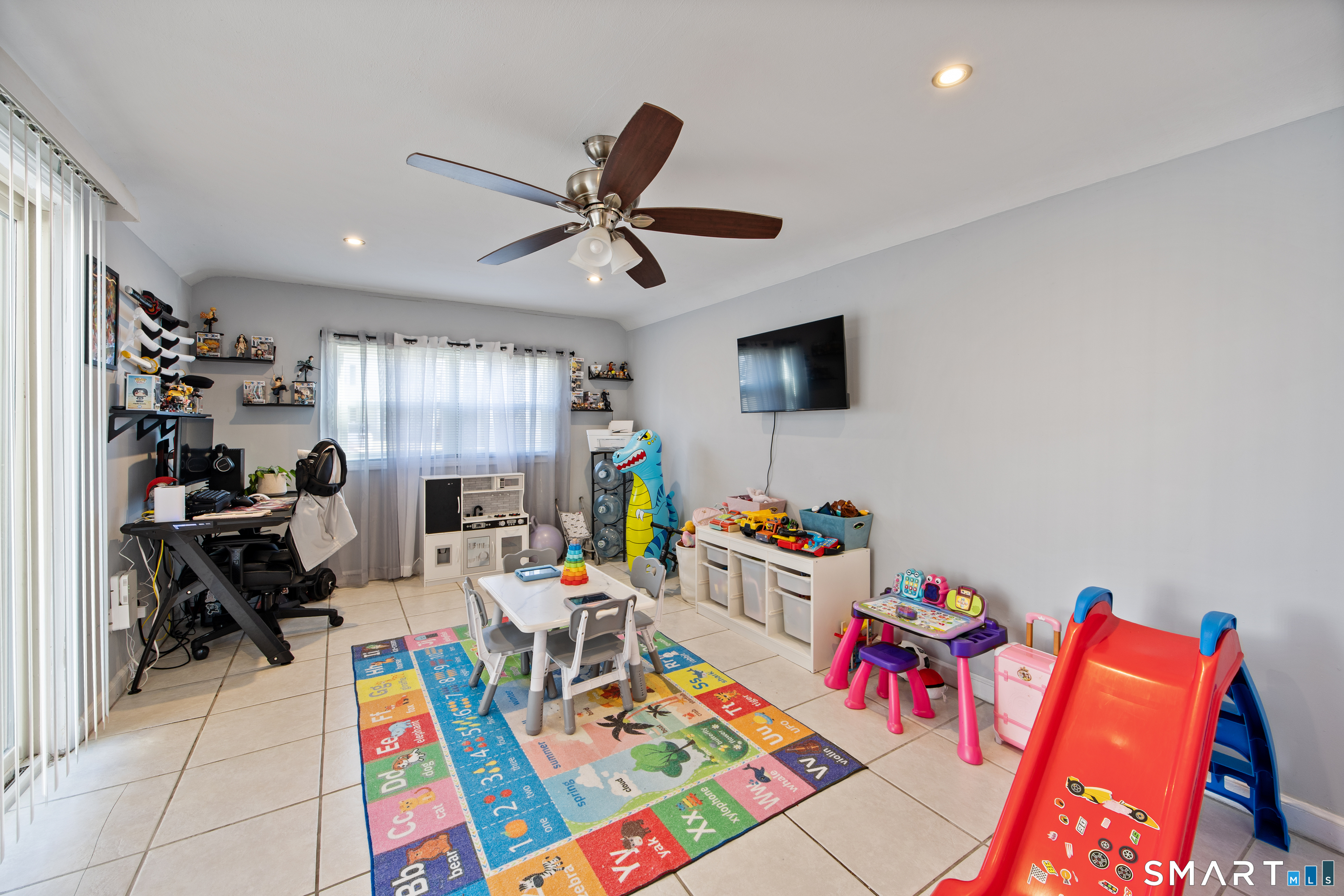 28 Woodmere Road West Hartford CT 06119