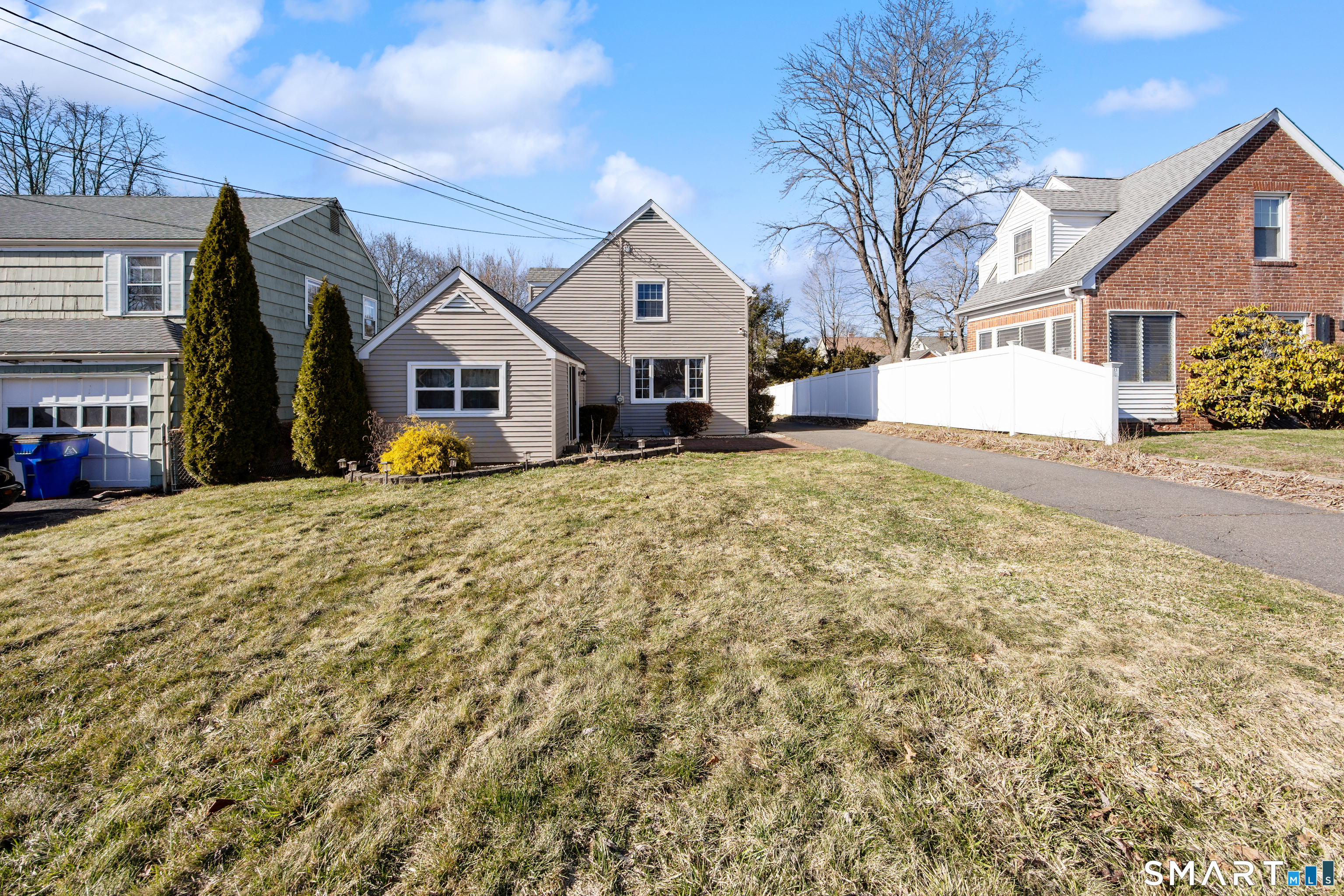 28 Woodmere Road West Hartford CT 06119