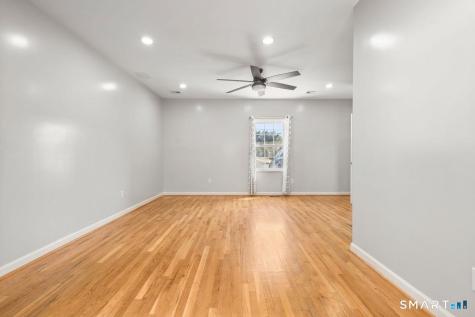 10 Karen Boulevard Newtown CT 06470