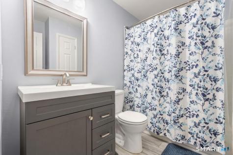 10 Karen Boulevard Newtown CT 06470