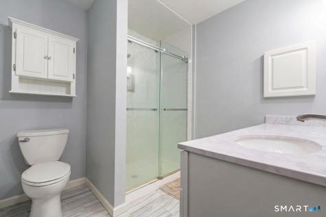 10 Karen Boulevard Newtown CT 06470