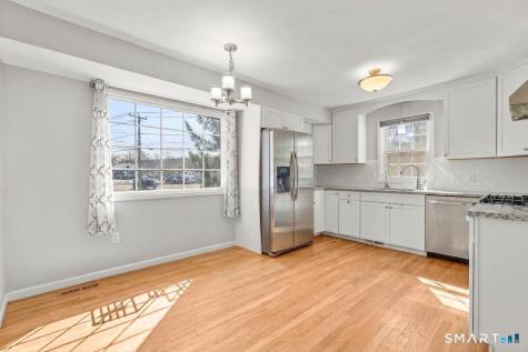 10 Karen Boulevard Newtown CT 06470