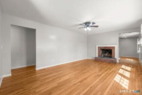 10 Karen Boulevard Newtown CT 06470