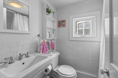 94 Glen Road Newtown CT 06482