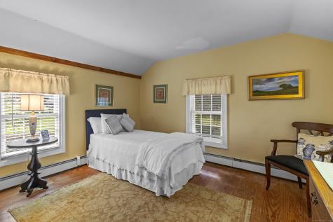 94 Glen Road Newtown CT 06482
