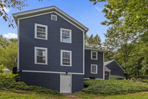 94 Glen Road Newtown CT 06482