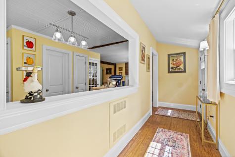 94 Glen Road Newtown CT 06482