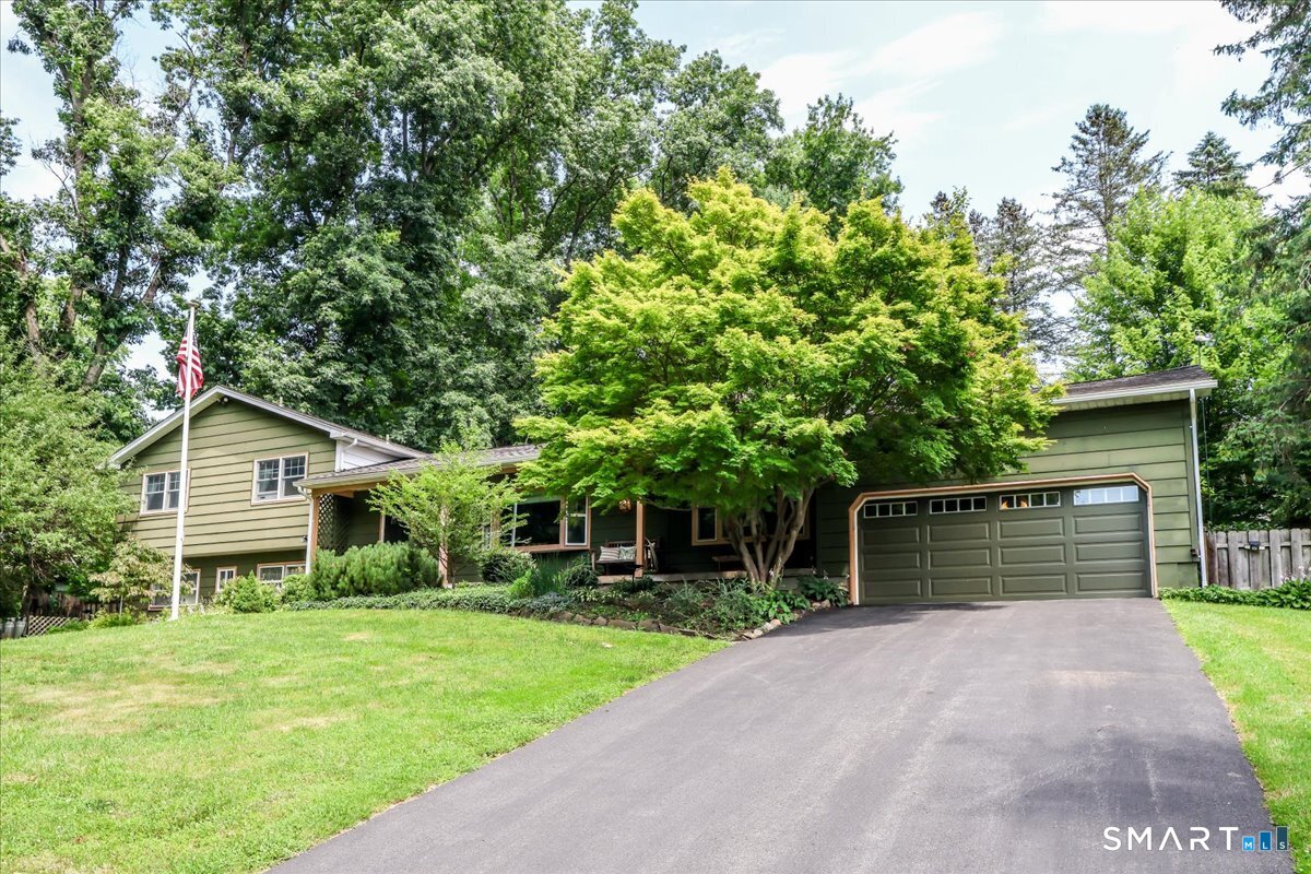 16 Pinewood Shores Sherman CT 06784