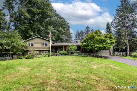 16 Pinewood Shores Sherman CT 06784