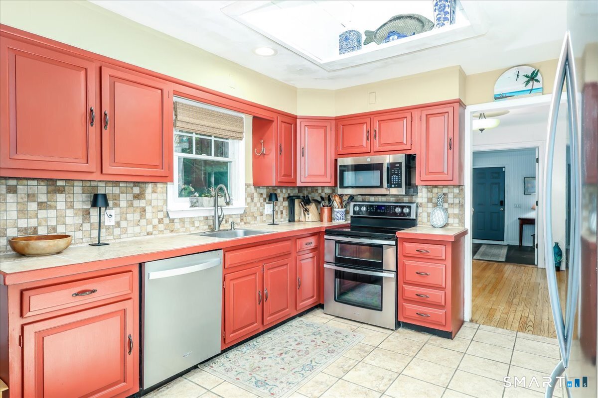 16 Pinewood Shores Sherman CT 06784