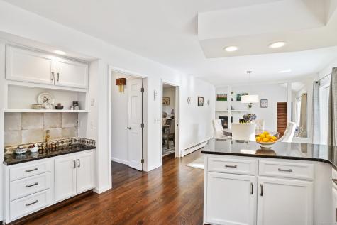 7 Guardhouse Drive Redding CT 06896