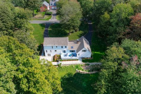 7 Guardhouse Drive Redding CT 06896